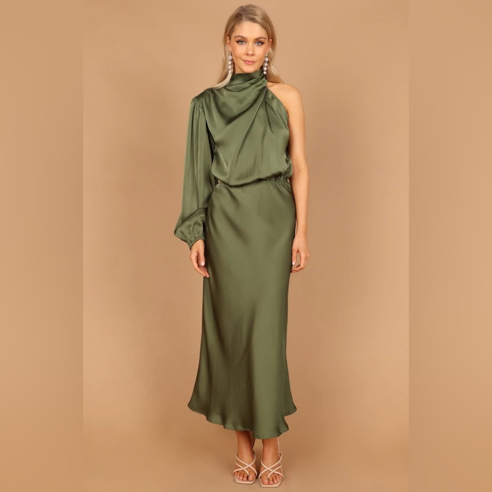 Chic One-Shoulder Olive Dress